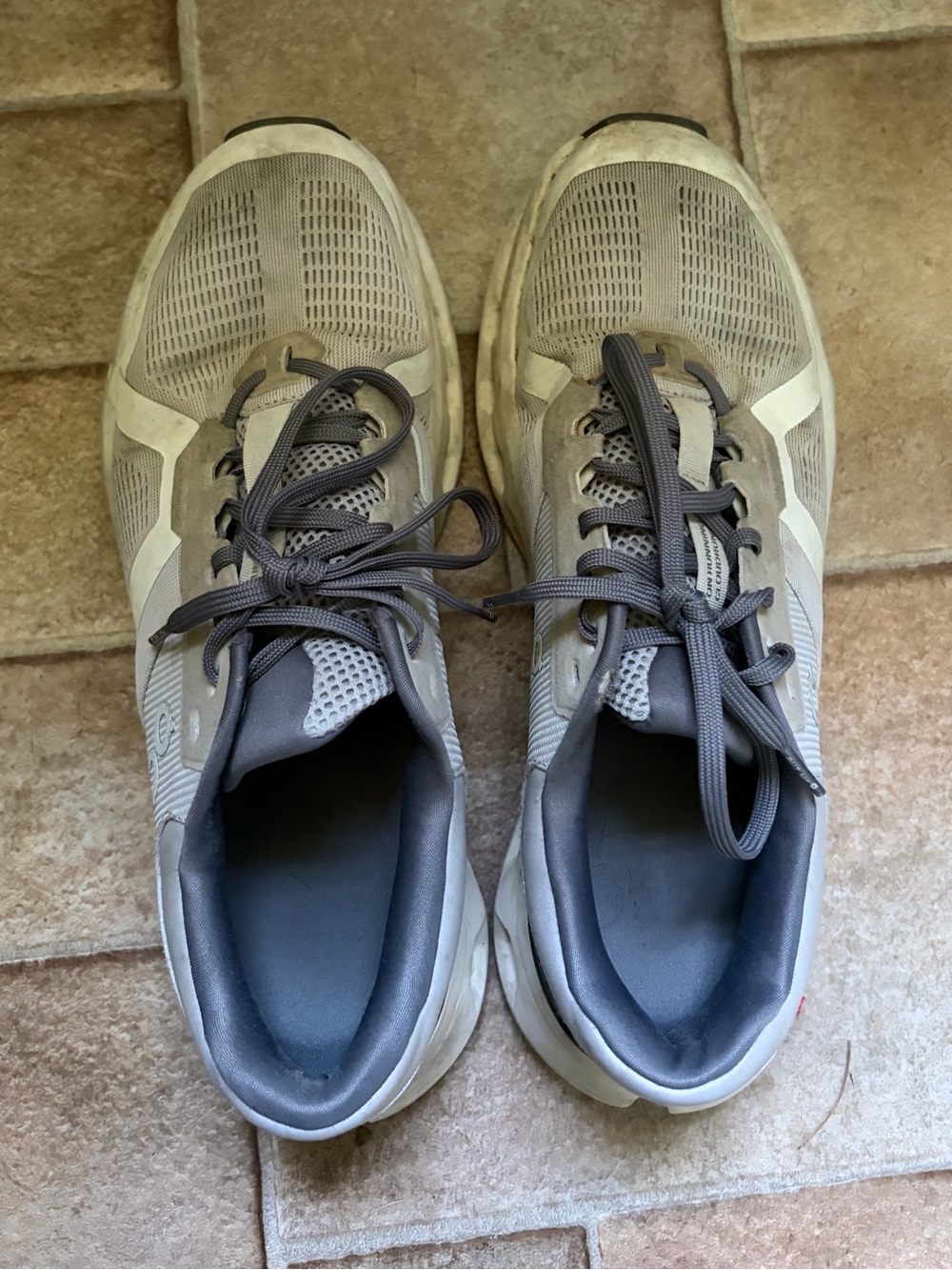 On Running Men's Gray Mesh Athletic Trainers